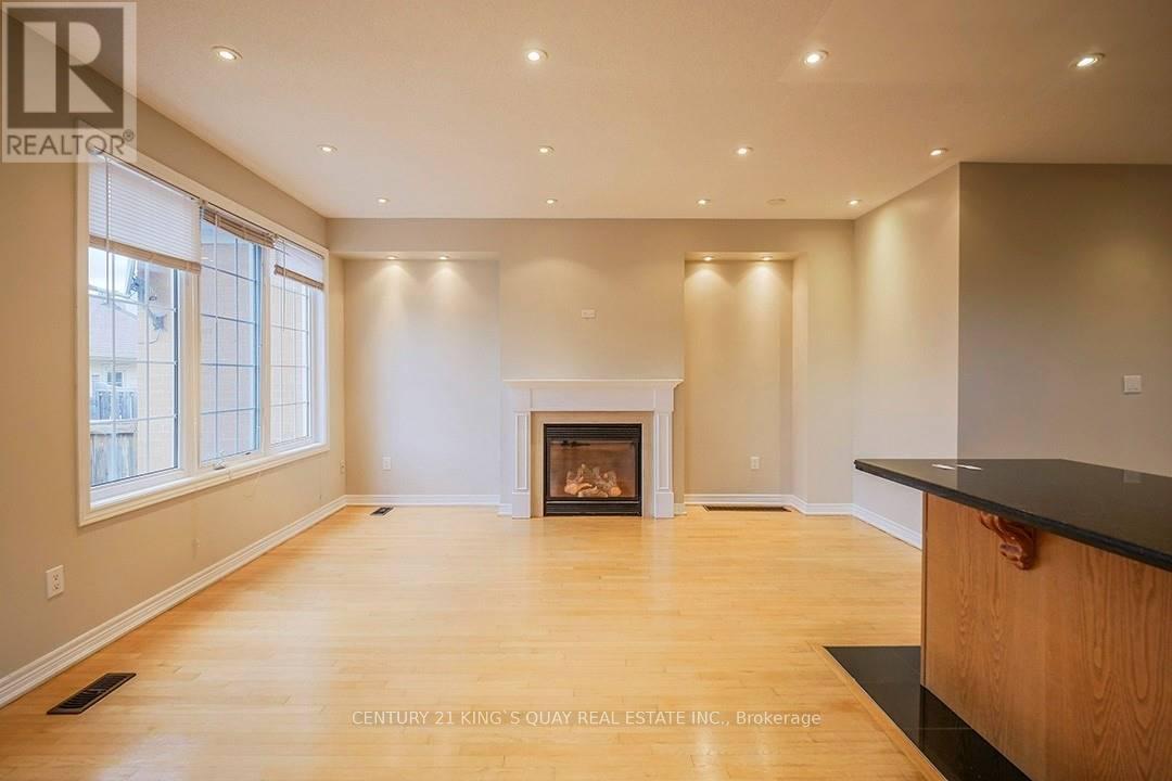 10518 Victoria Square Boulevard, Markham, Ontario  L6C 0A3 - Photo 14 - N12828570