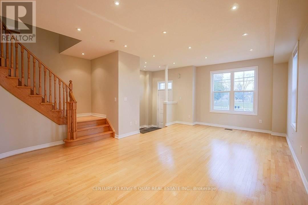 10518 Victoria Square Boulevard, Markham, Ontario  L6C 0A3 - Photo 7 - N12828570