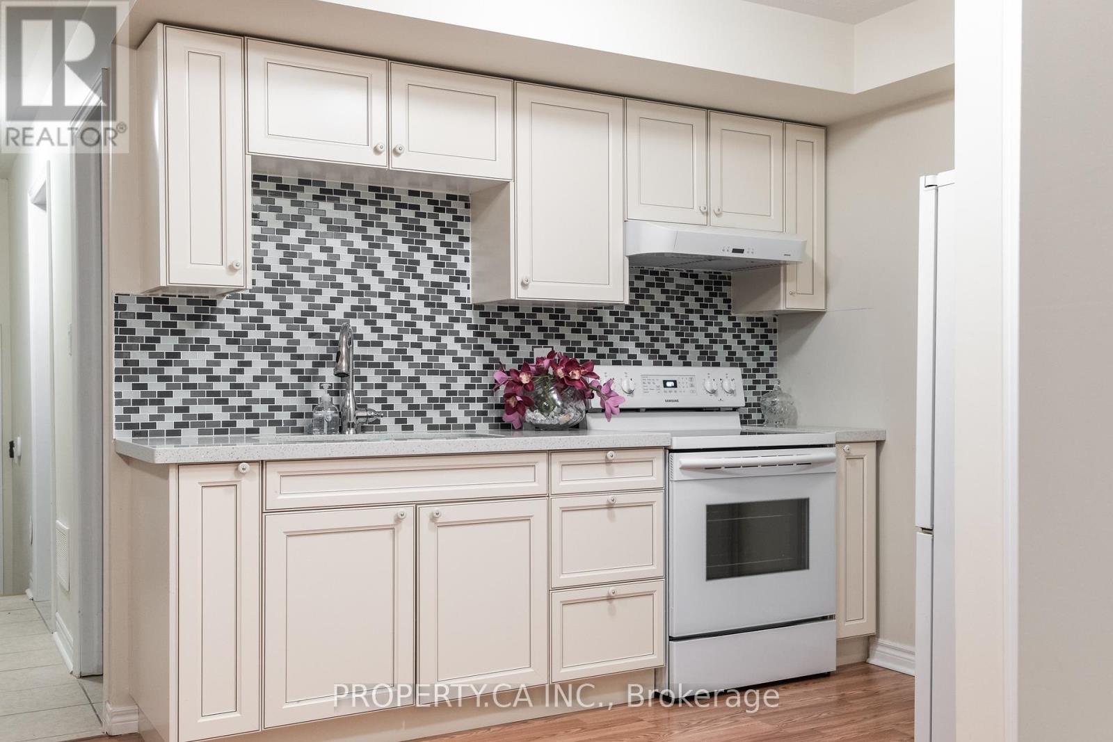 Lower - 70 Grand Trunk Avenue, Vaughan, Ontario  L6A 0X8 - Photo 2 - N12828596