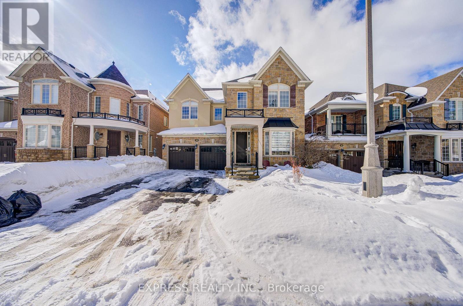 10 EBER STREET, Richmond Hill, Ontario