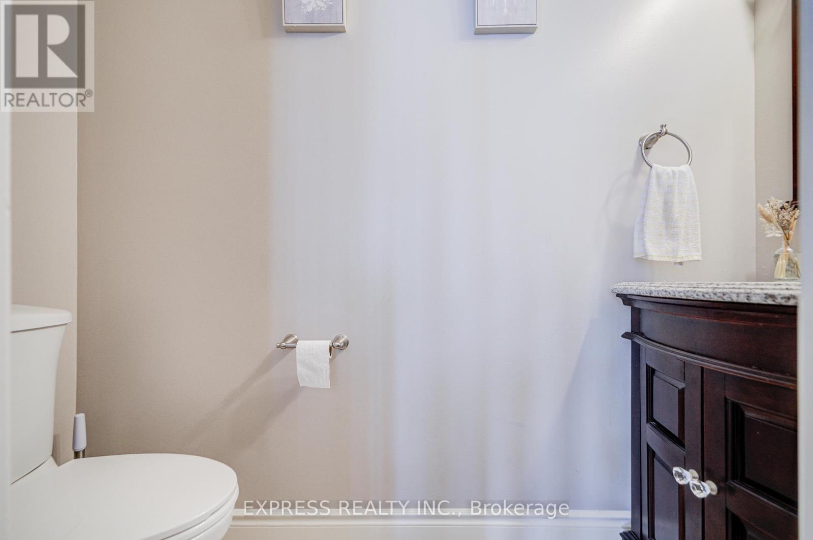 10 Eber Street, Richmond Hill, Ontario  L4E 4X2 - Photo 18 - N12828624