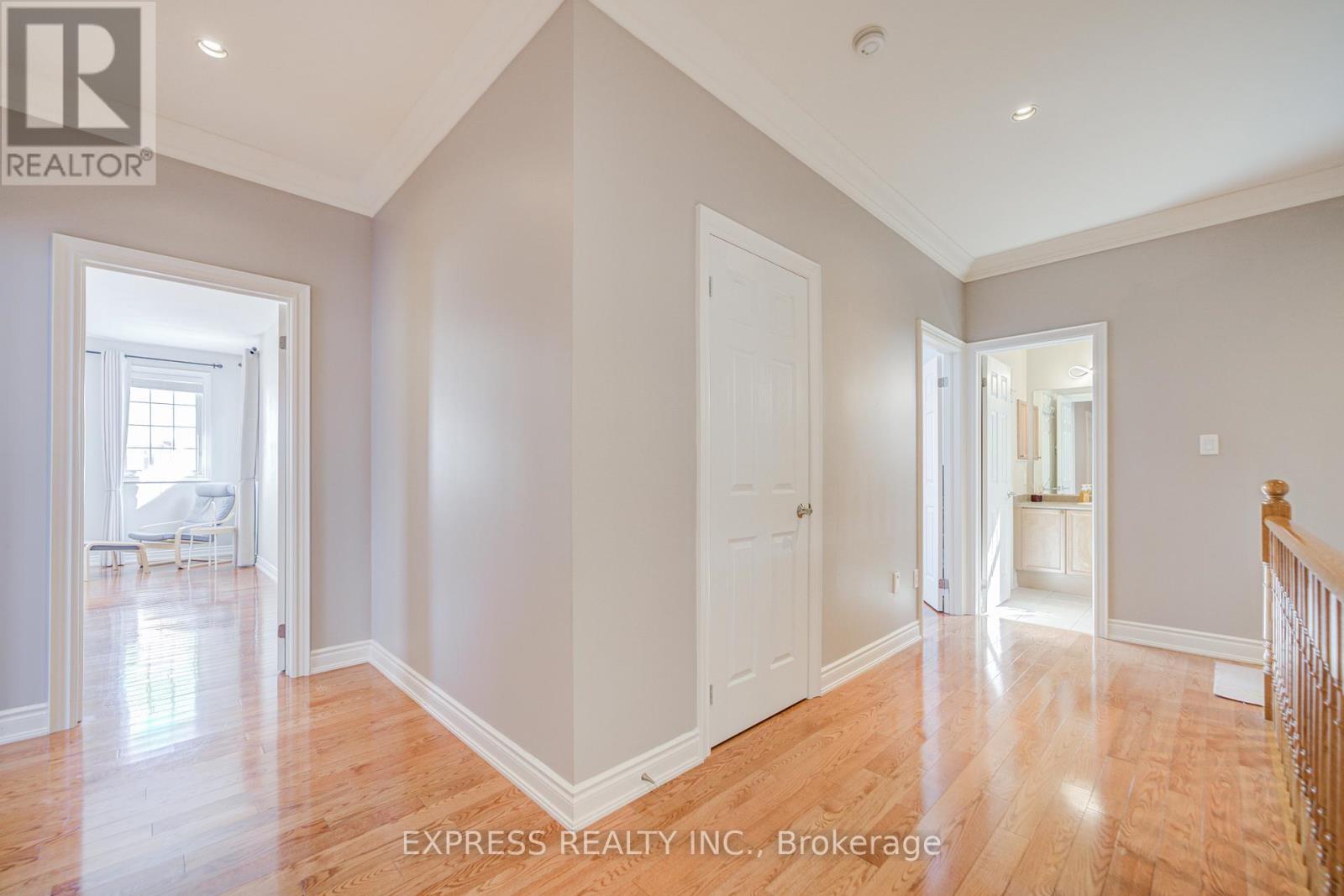 10 Eber Street, Richmond Hill, Ontario  L4E 4X2 - Photo 21 - N12828624