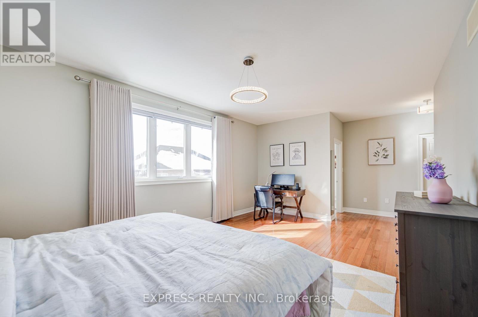 10 Eber Street, Richmond Hill, Ontario  L4E 4X2 - Photo 27 - N12828624