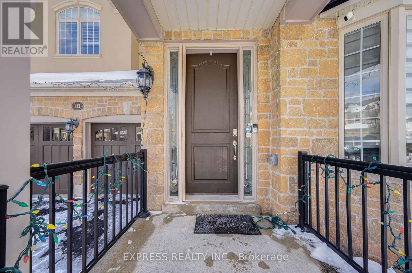 10 Eber Street, Richmond Hill, Ontario  L4E 4X2 - Photo 3 - N12828624