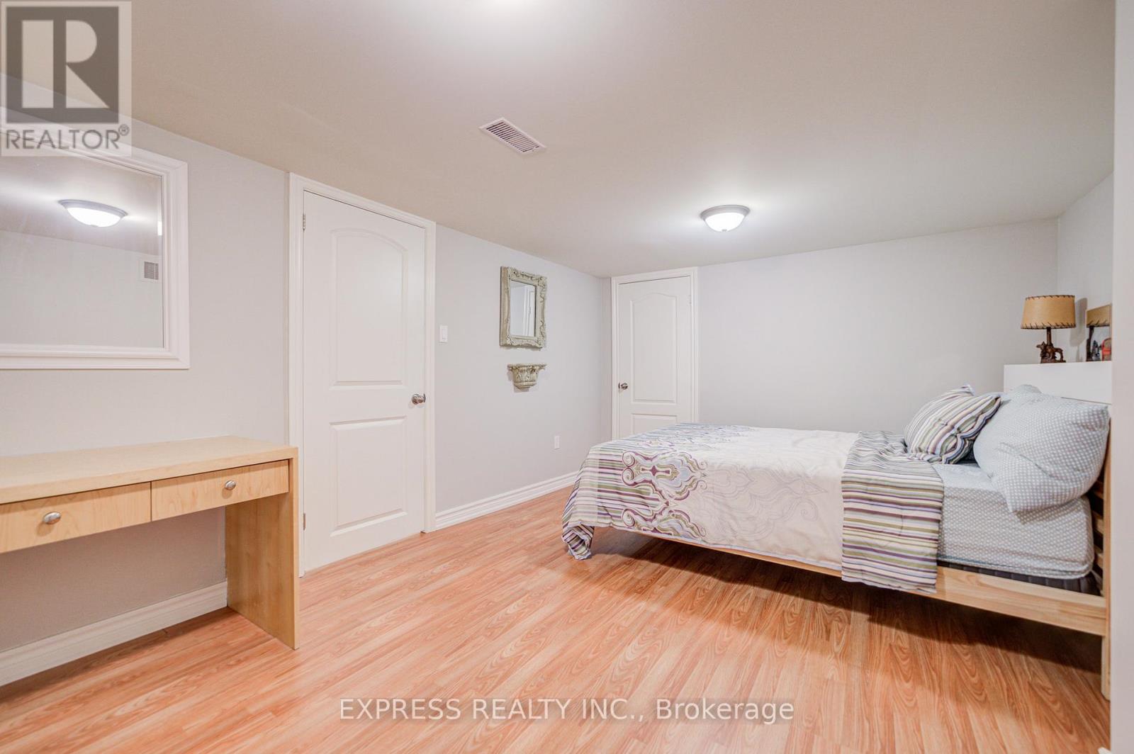 10 Eber Street, Richmond Hill, Ontario  L4E 4X2 - Photo 44 - N12828624