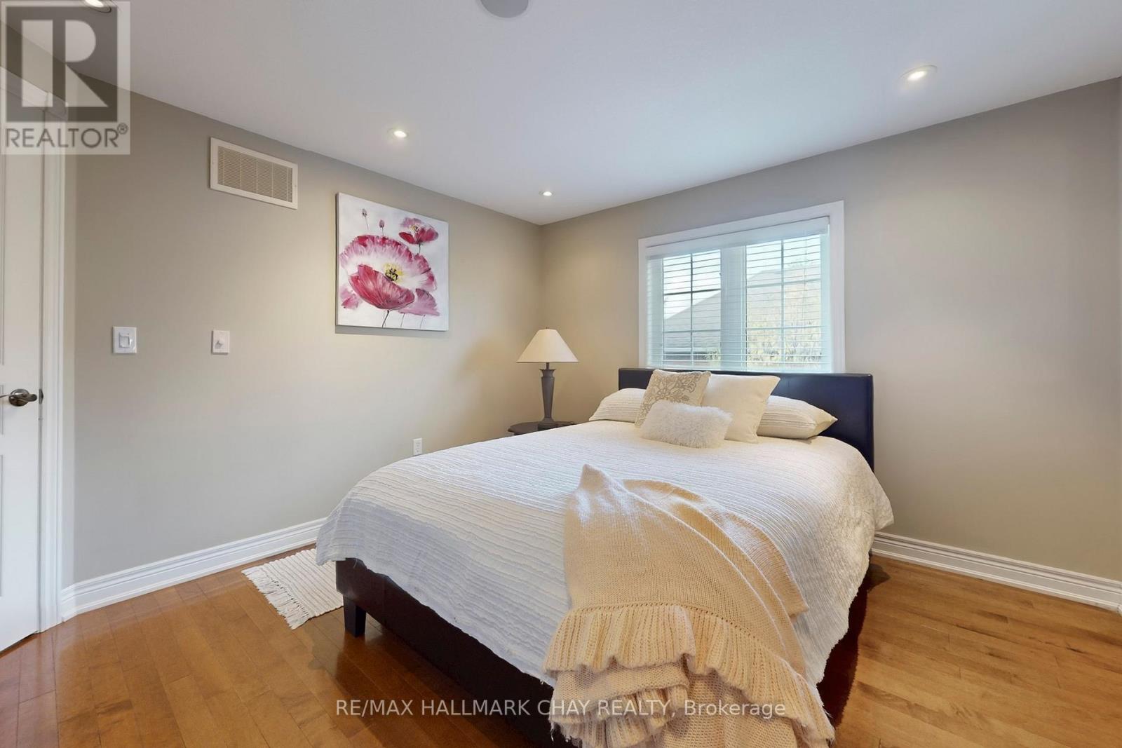 1069 Booth Avenue, Innisfil, Ontario  L9S 4X2 - Photo 22 - N12828650