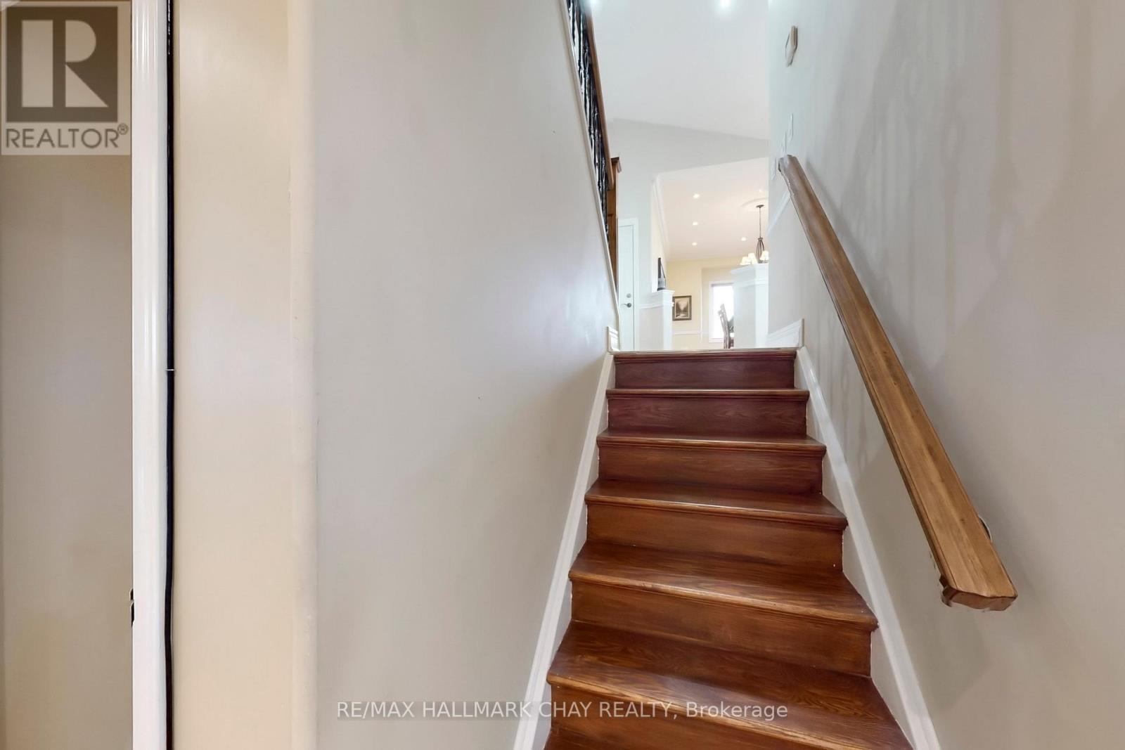 1069 Booth Avenue, Innisfil, Ontario  L9S 4X2 - Photo 25 - N12828650