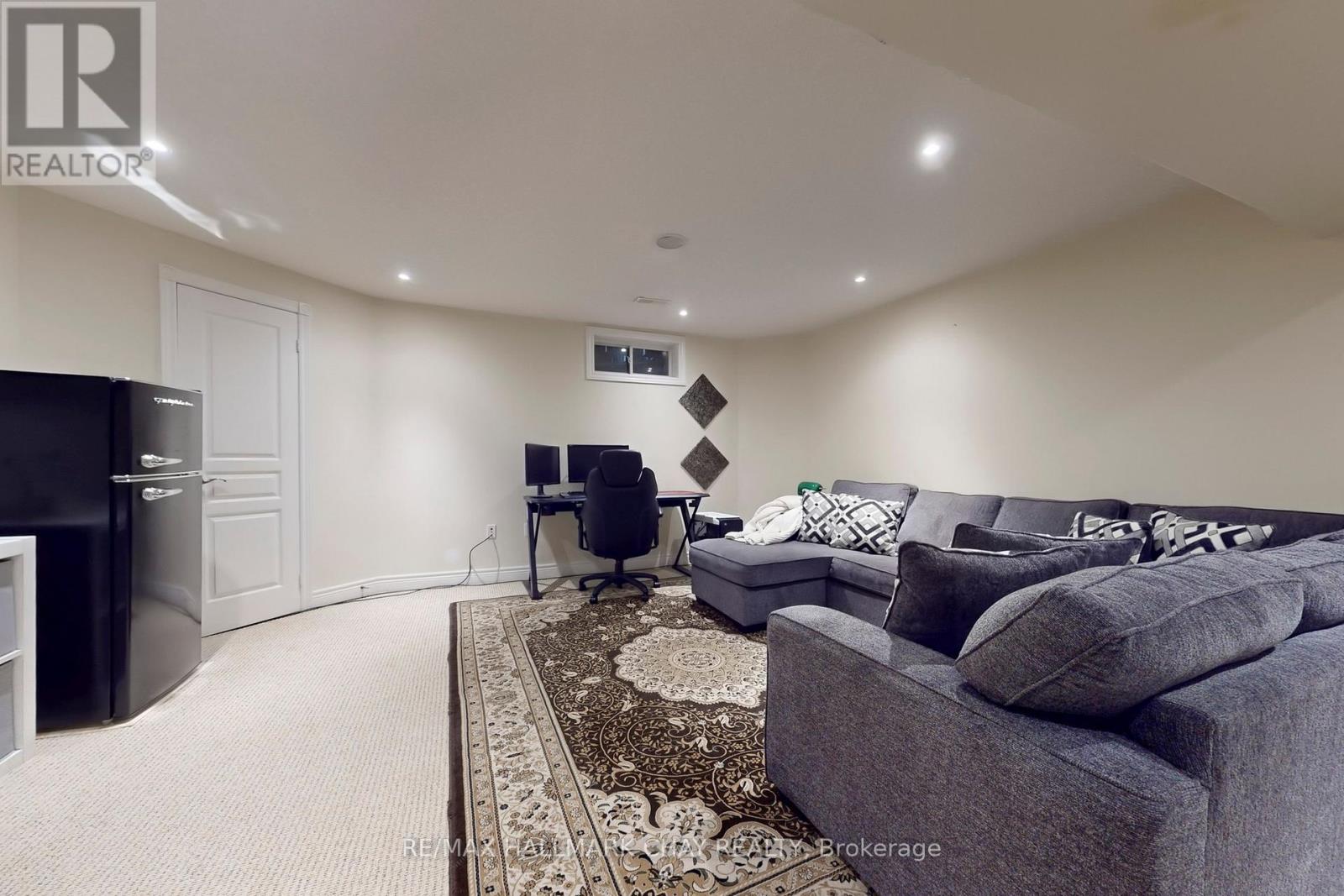 1069 Booth Avenue, Innisfil, Ontario  L9S 4X2 - Photo 34 - N12828650