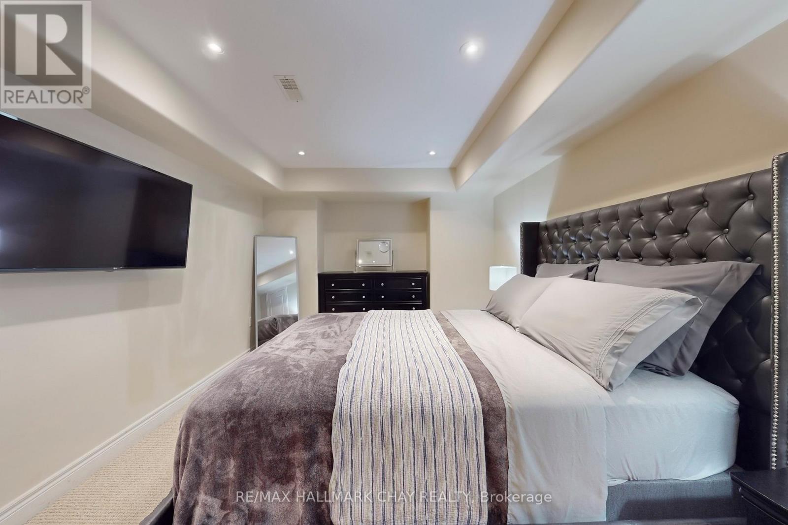 1069 Booth Avenue, Innisfil, Ontario  L9S 4X2 - Photo 37 - N12828650