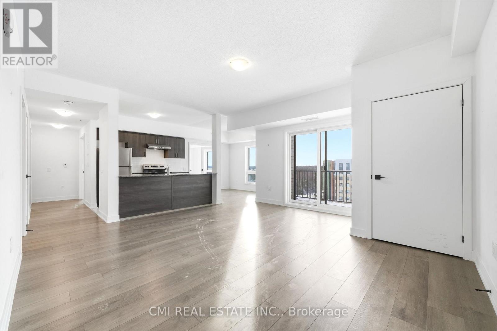 501 - 4 Spice Way, Barrie, Ontario  L9J 0M2 - Photo 11 - S12828556