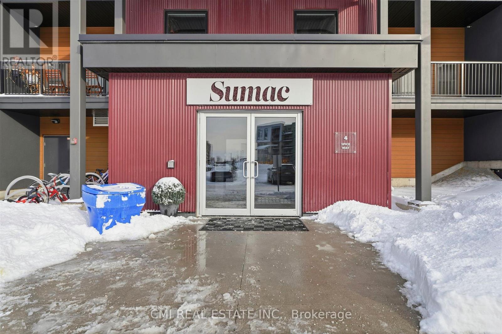 501 - 4 Spice Way, Barrie, Ontario  L9J 0M2 - Photo 2 - S12828556