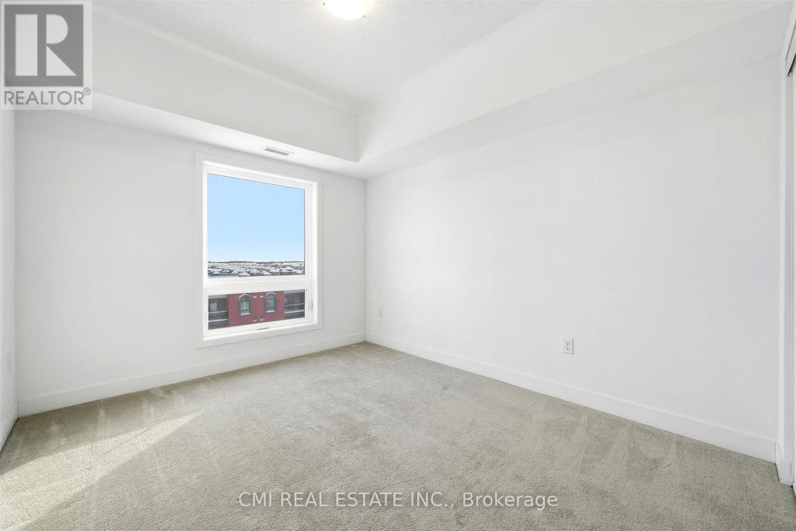 501 - 4 Spice Way, Barrie, Ontario  L9J 0M2 - Photo 28 - S12828556