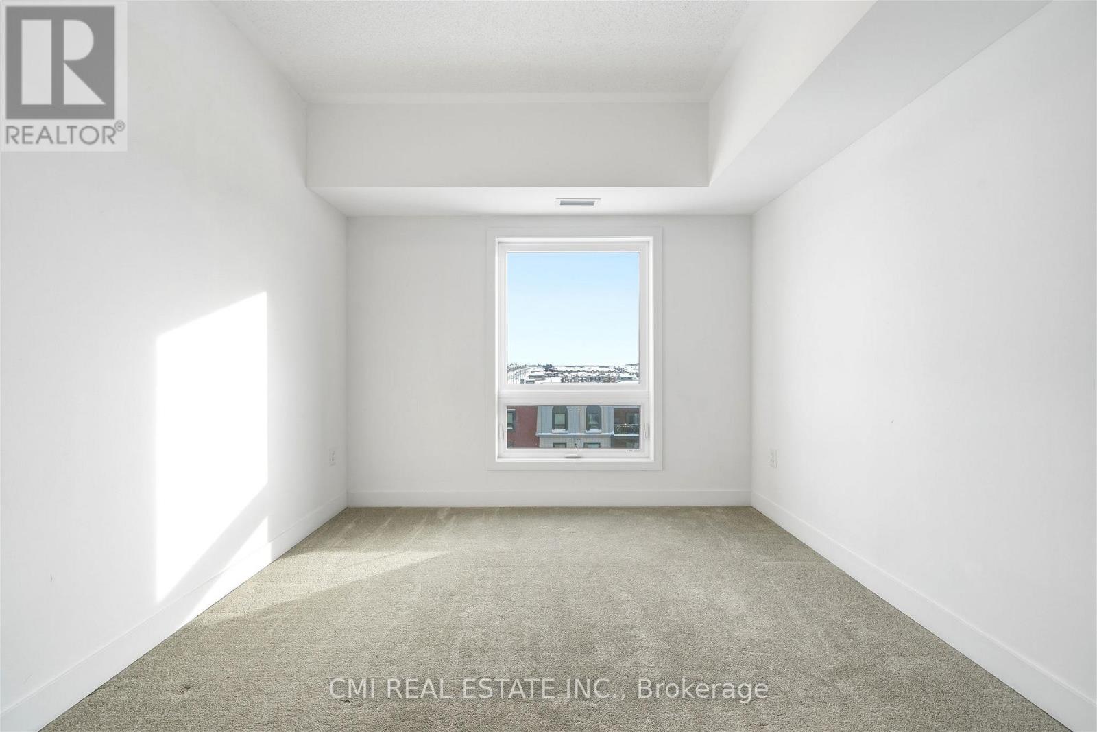 501 - 4 Spice Way, Barrie, Ontario  L9J 0M2 - Photo 30 - S12828556