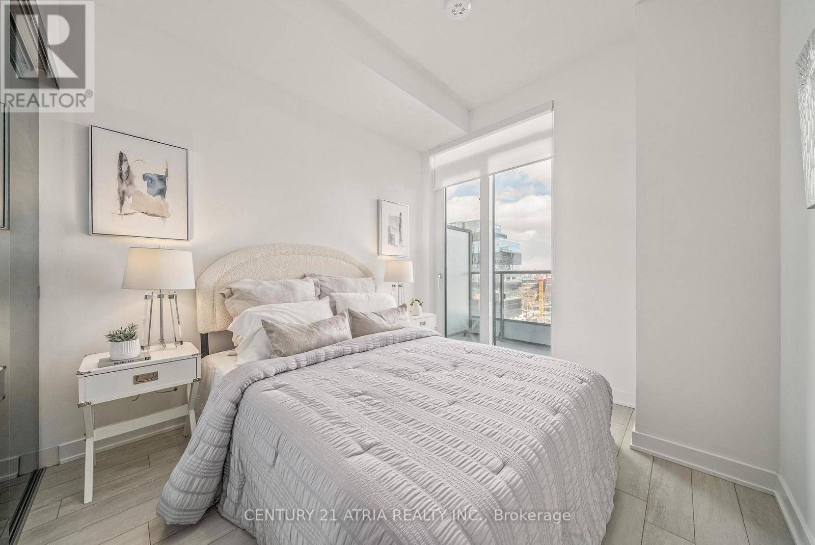 1511 - 70 Princess Street, Toronto, Ontario  M5A 0X6 - Photo 2 - C12826002