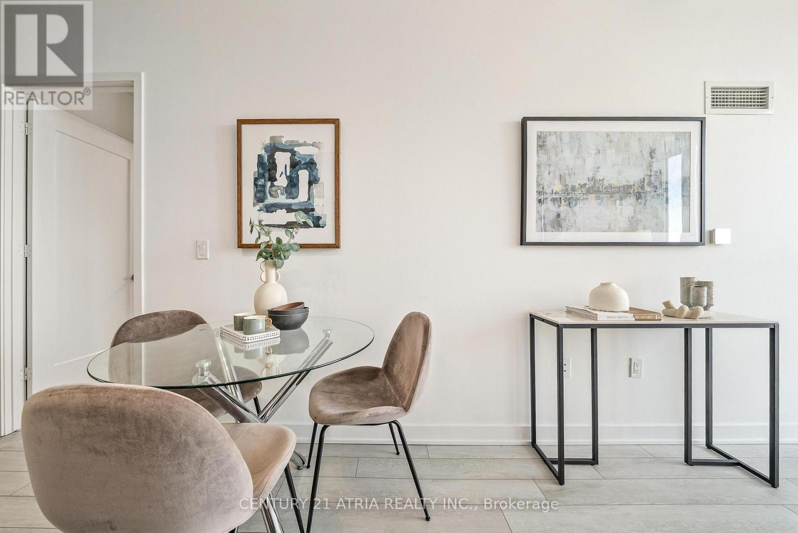 1511 - 70 Princess Street, Toronto, Ontario  M5A 0X6 - Photo 8 - C12826002