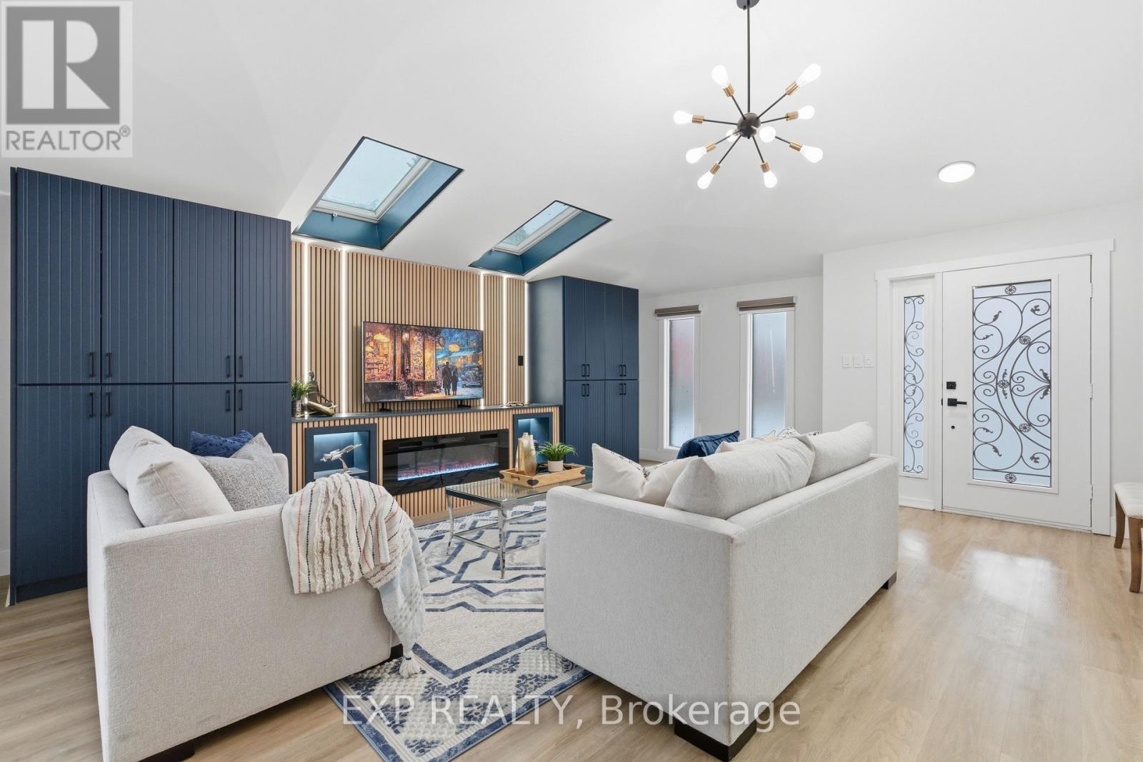 80 Mountainview Road S, Halton Hills, Ontario  L7G 4K5 - Photo 4 - W12796250