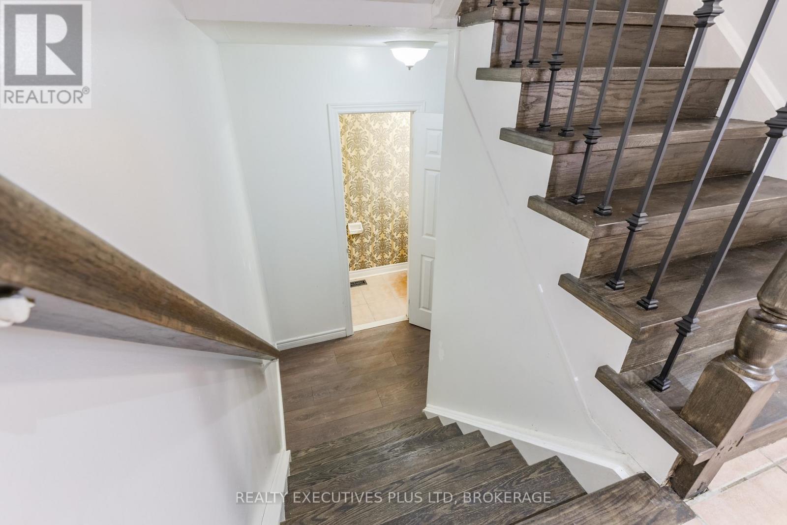 389 Wright Crescent, Niagara-On-The-Lake, Ontario  L0S 1J0 - Photo 28 - X12828458