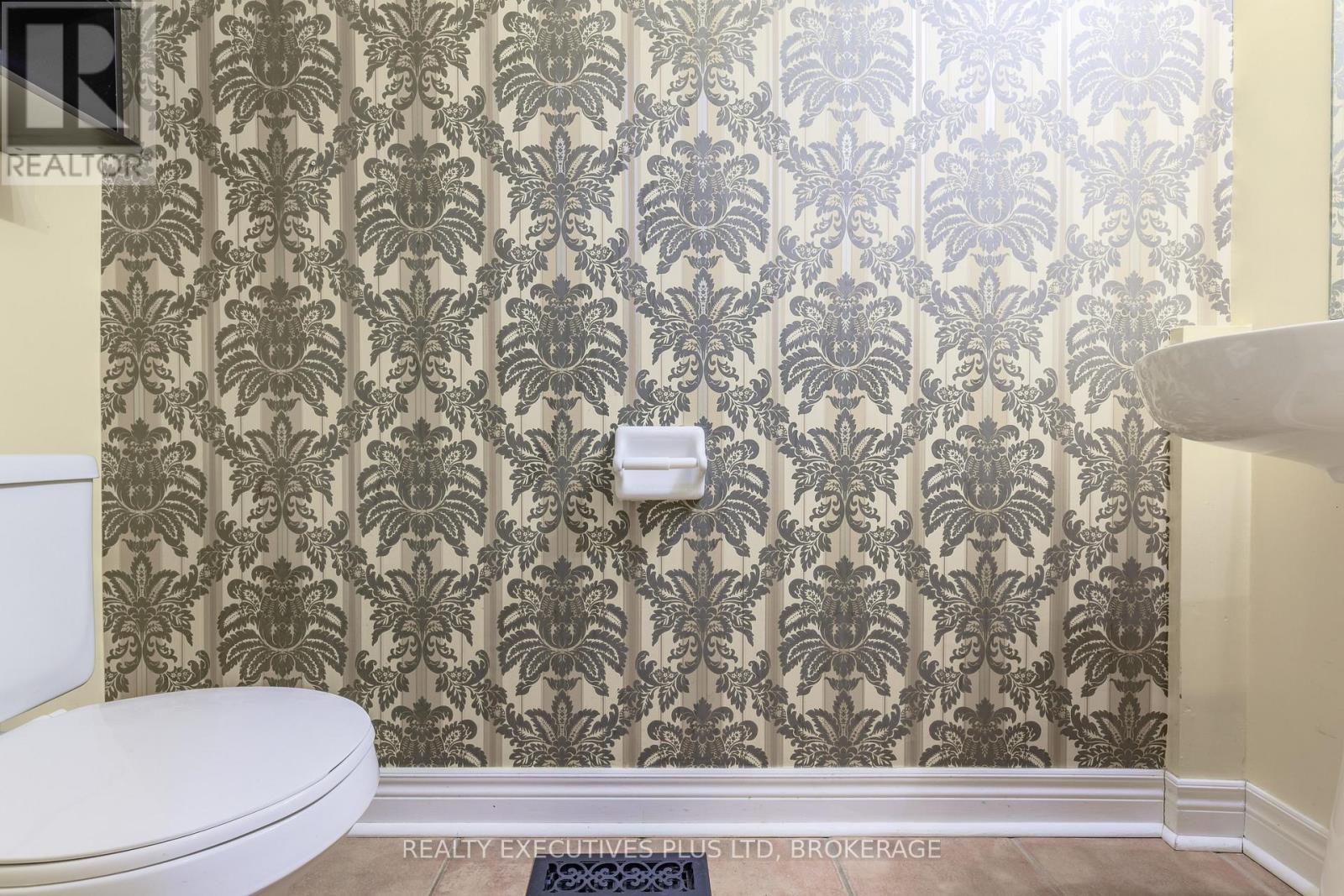 389 Wright Crescent, Niagara-On-The-Lake, Ontario  L0S 1J0 - Photo 29 - X12828458