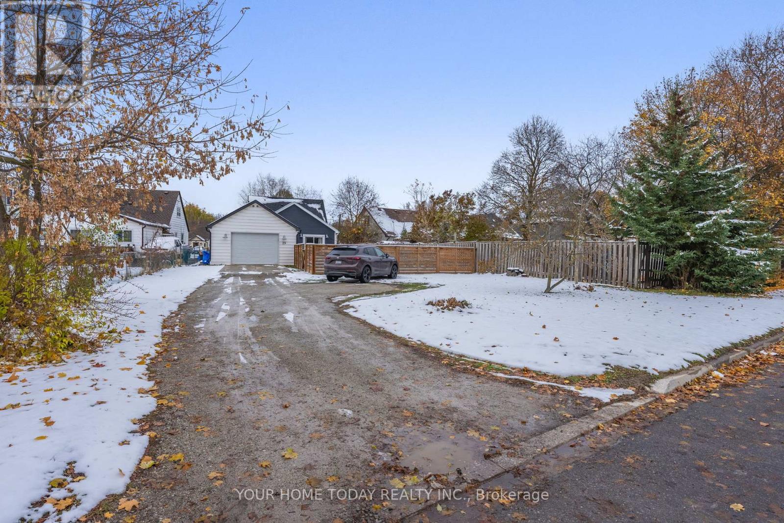 29 Normandy Boulevard, Halton Hills, Ontario  L7G 1V9 - Photo 27 - W12828552