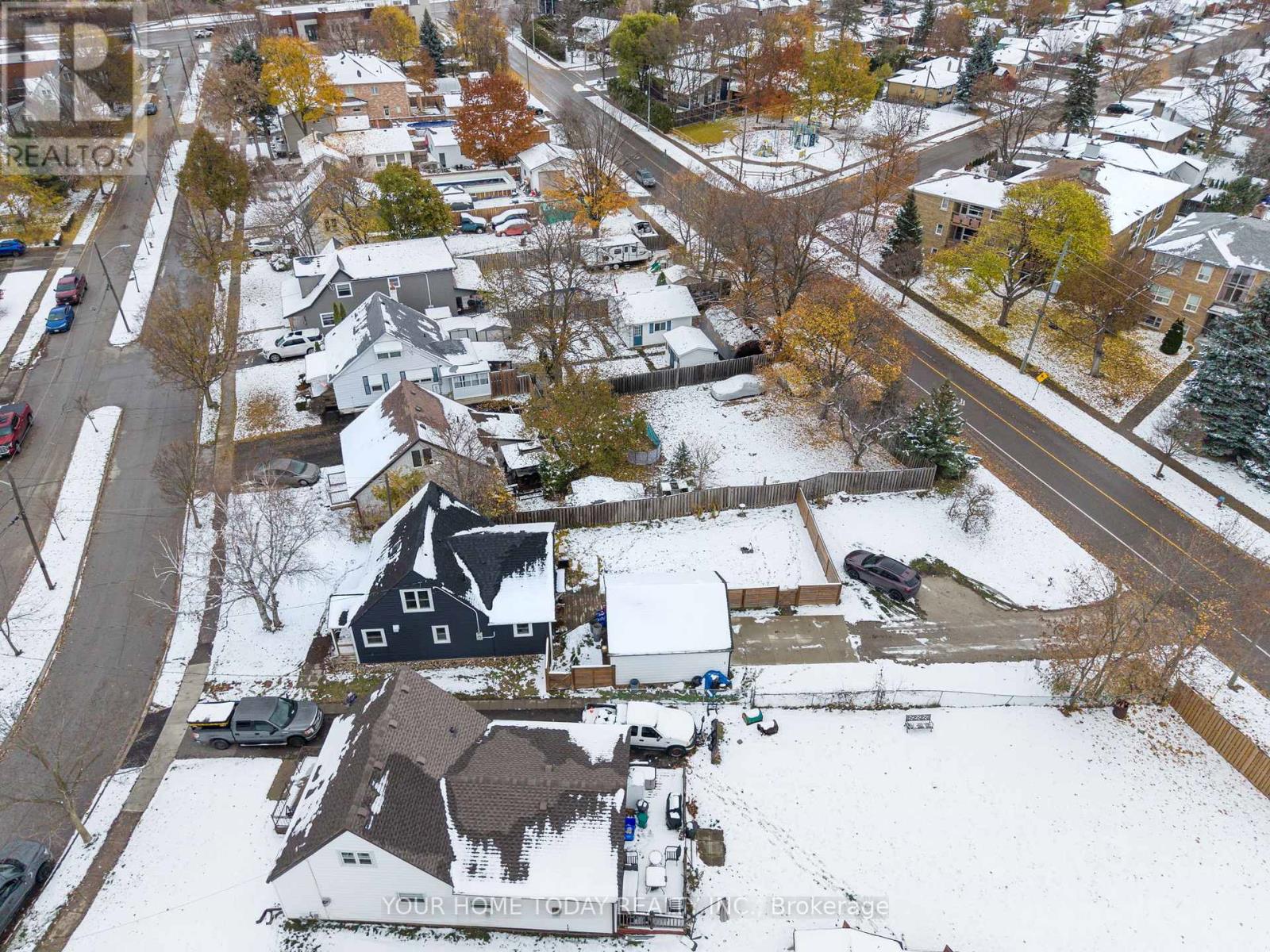 29 Normandy Boulevard, Halton Hills, Ontario  L7G 1V9 - Photo 29 - W12828552