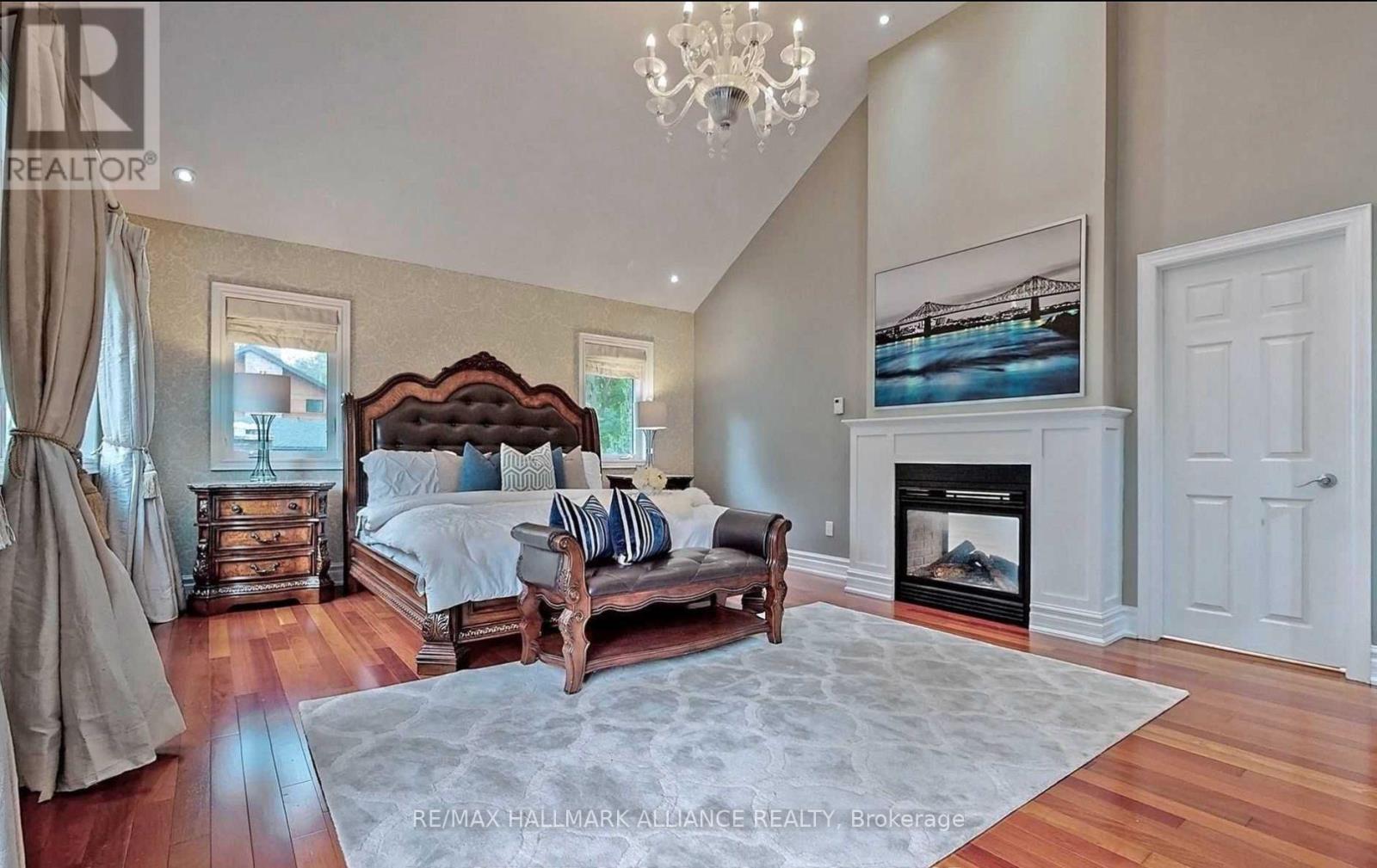 2413 Robin Drive, Mississauga, Ontario  L5K 1S8 - Photo 12 - W12828554