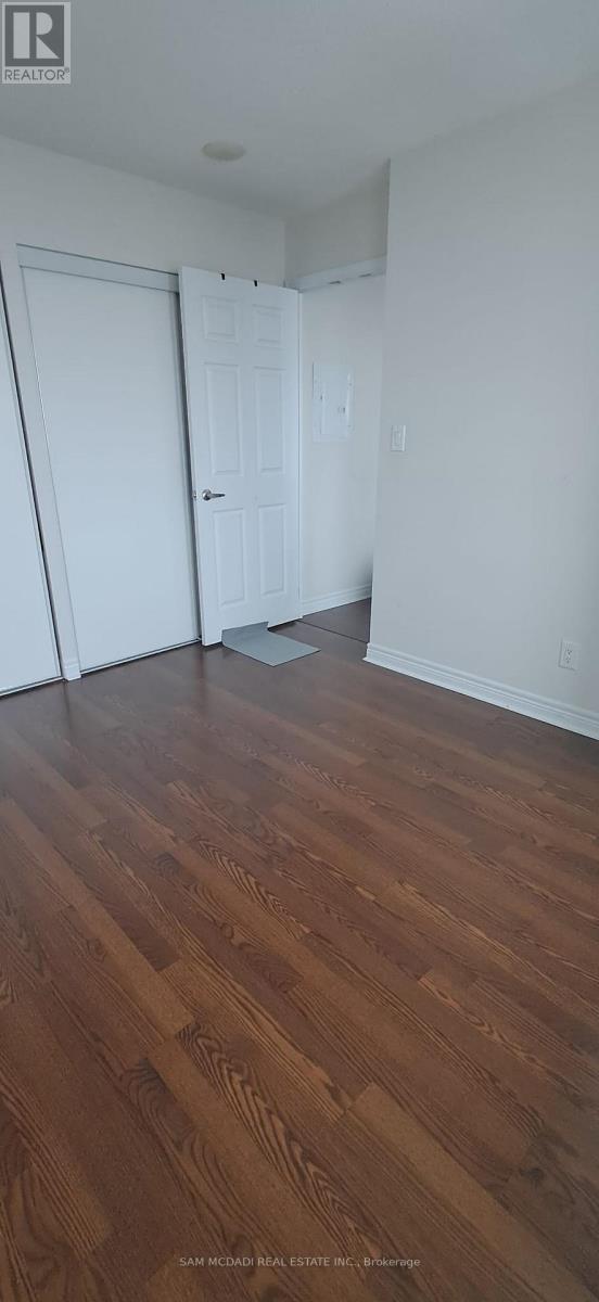 2702 - 208 Enfield Place, Mississauga, Ontario  L5B 0G8 - Photo 6 - W12828568