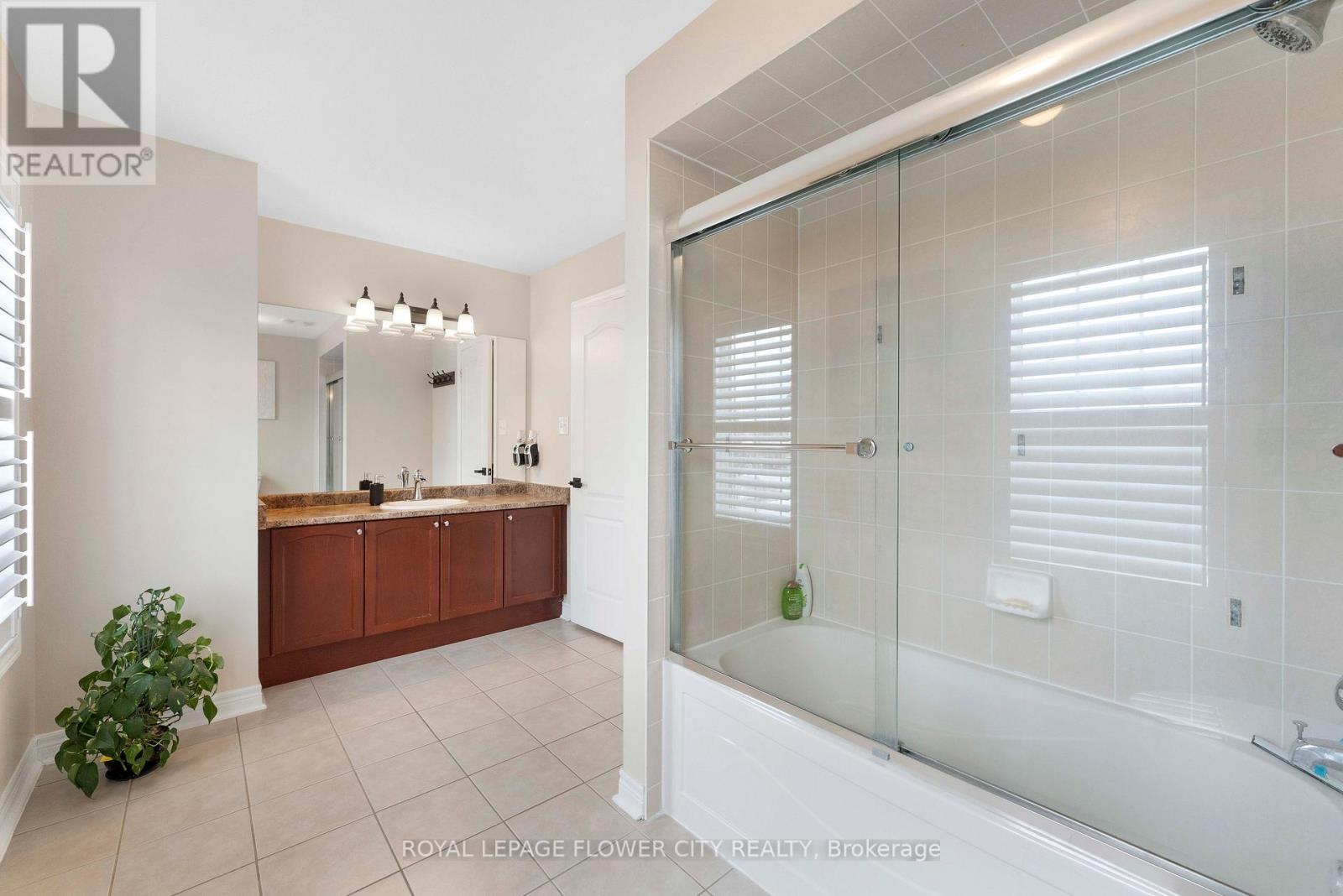 91 Abitibi Lake Drive, Brampton, Ontario  L6R 0V7 - Photo 30 - W12828632