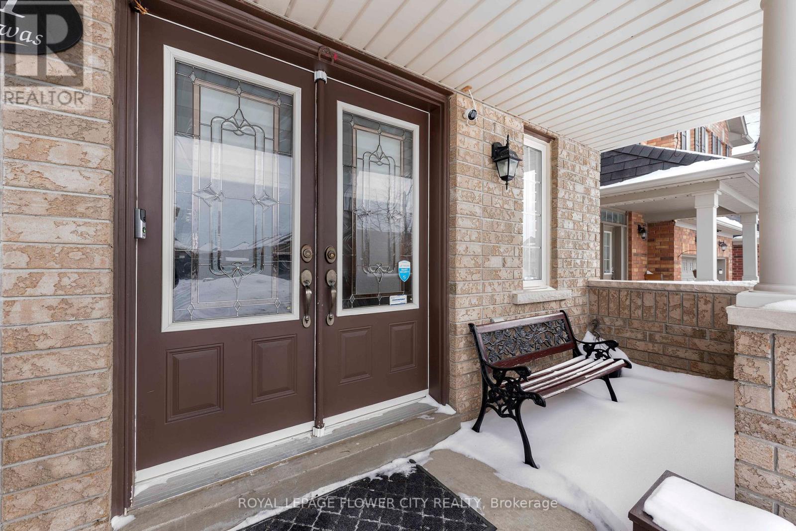 91 Abitibi Lake Drive, Brampton, Ontario  L6R 0V7 - Photo 4 - W12828632