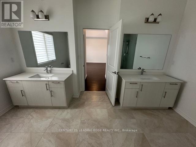 311 Burdock Court, Milton, Ontario  L9T 2X5 - Photo 3 - W12828652