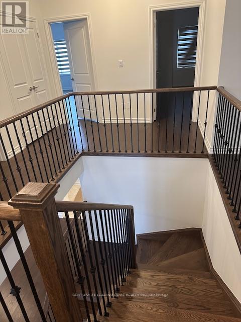 311 Burdock Court, Milton, Ontario  L9T 2X5 - Photo 7 - W12828652