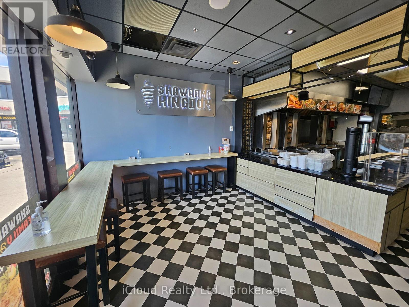 4 - 377 BURNHAMTHORPE ROAD E, Mississauga, Ontario