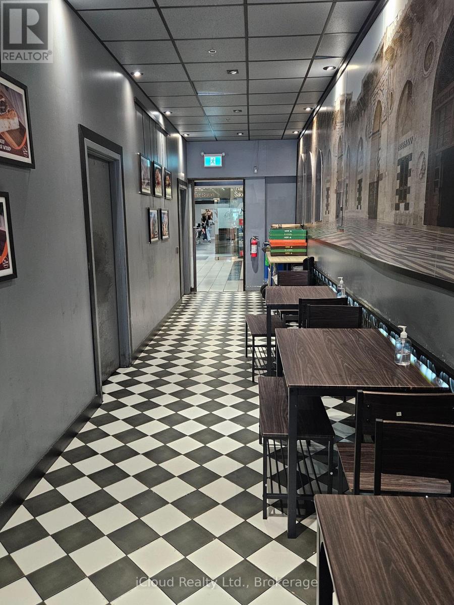 4 - 377 Burnhamthorpe Road E, Mississauga, Ontario  L5A 3Y1 - Photo 5 - W12828668