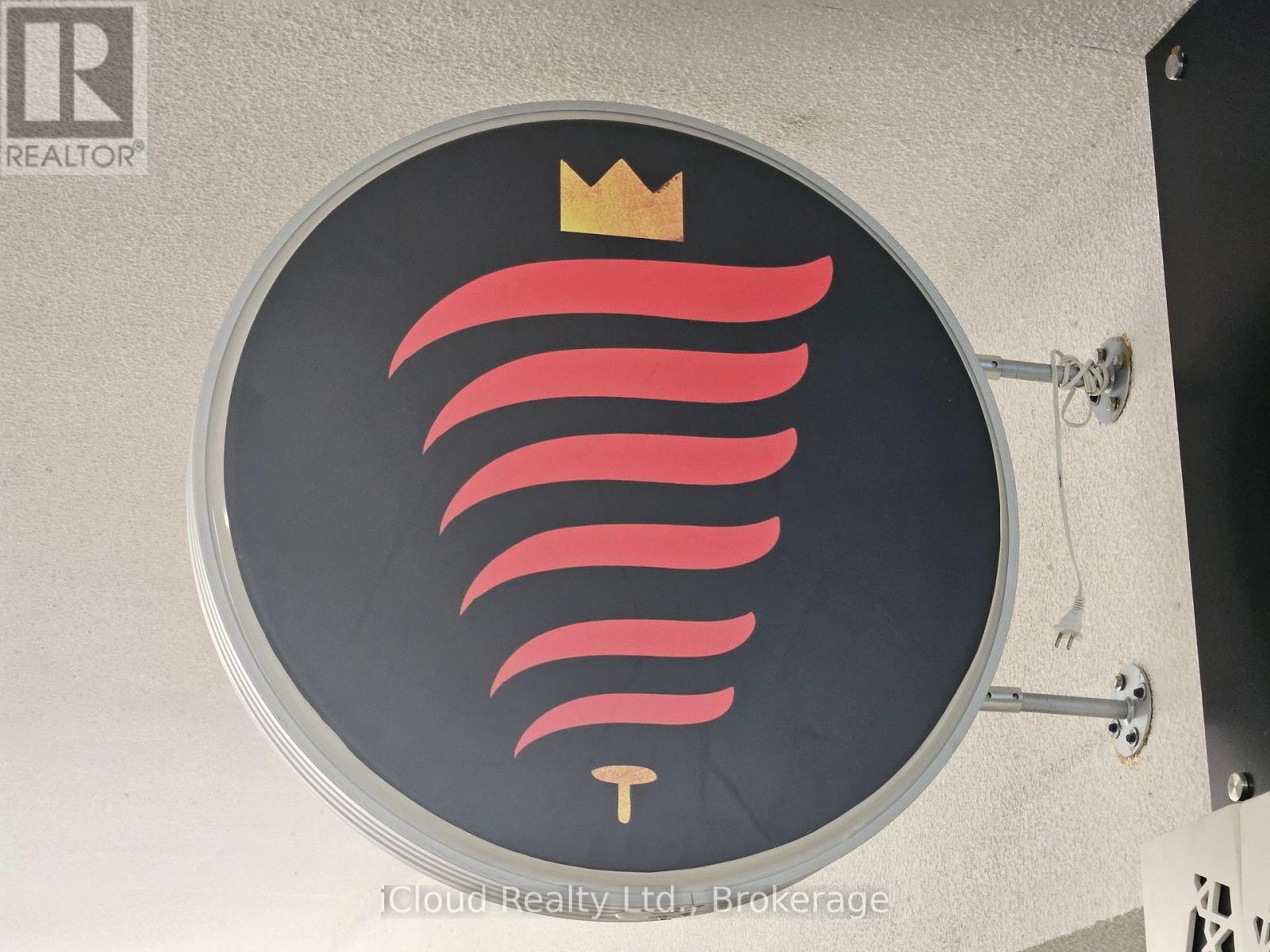 4 - 377 Burnhamthorpe Road E, Mississauga, Ontario  L5A 3Y1 - Photo 7 - W12828668