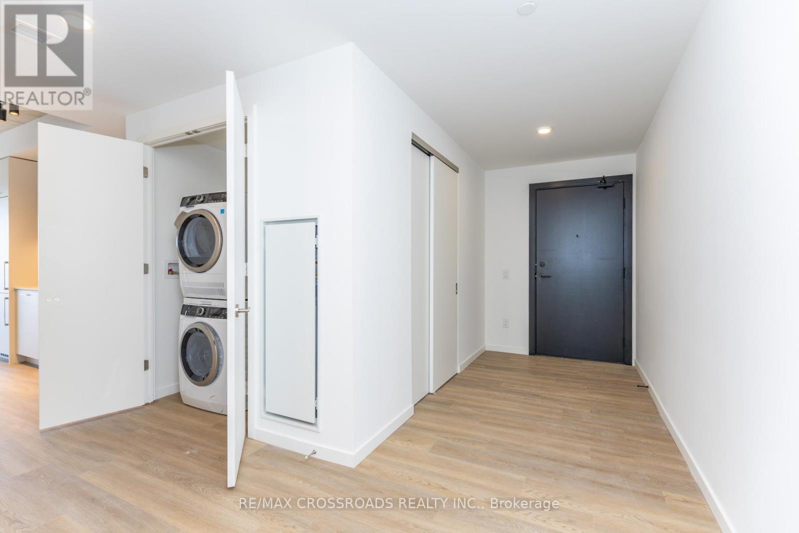 511 - 689 The Queensway Street, Toronto, Ontario  M8Y 0C8 - Photo 12 - W12828676