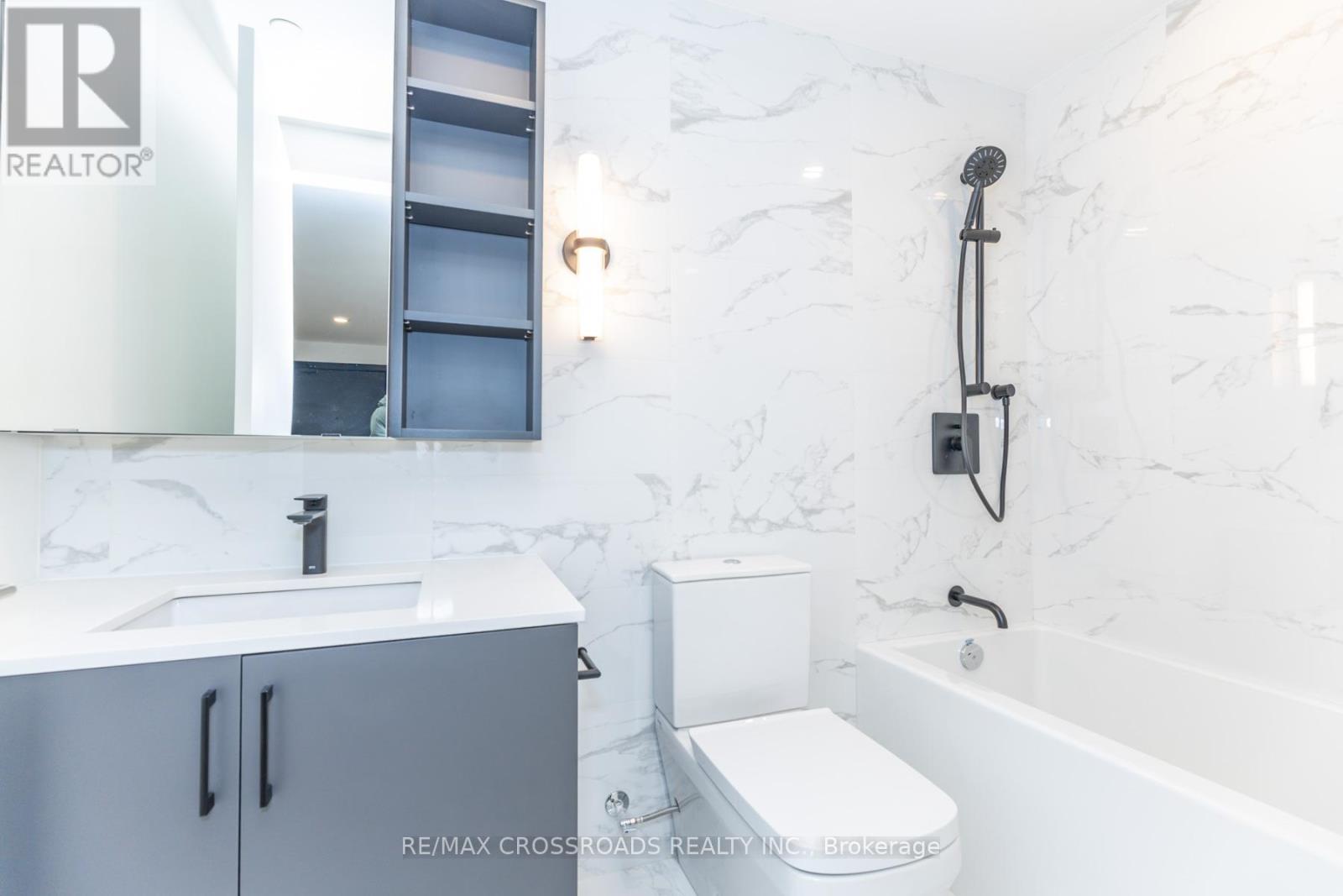 511 - 689 The Queensway Street, Toronto, Ontario  M8Y 0C8 - Photo 13 - W12828676