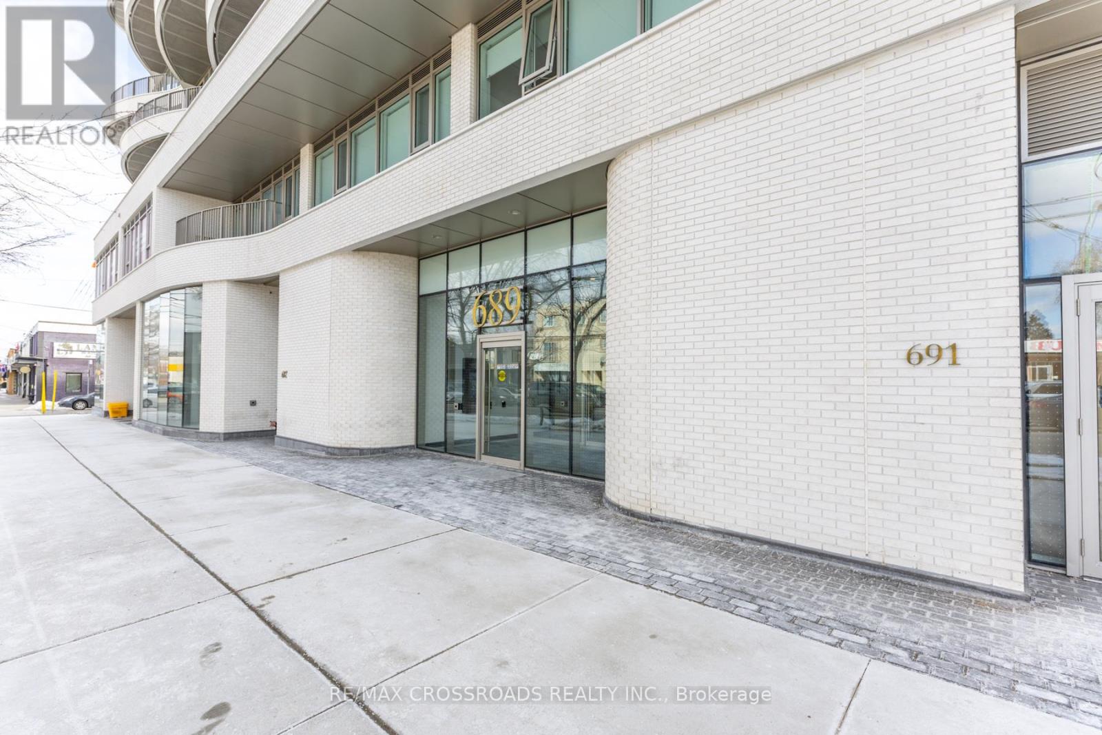 511 - 689 The Queensway Street, Toronto, Ontario  M8Y 0C8 - Photo 3 - W12828676