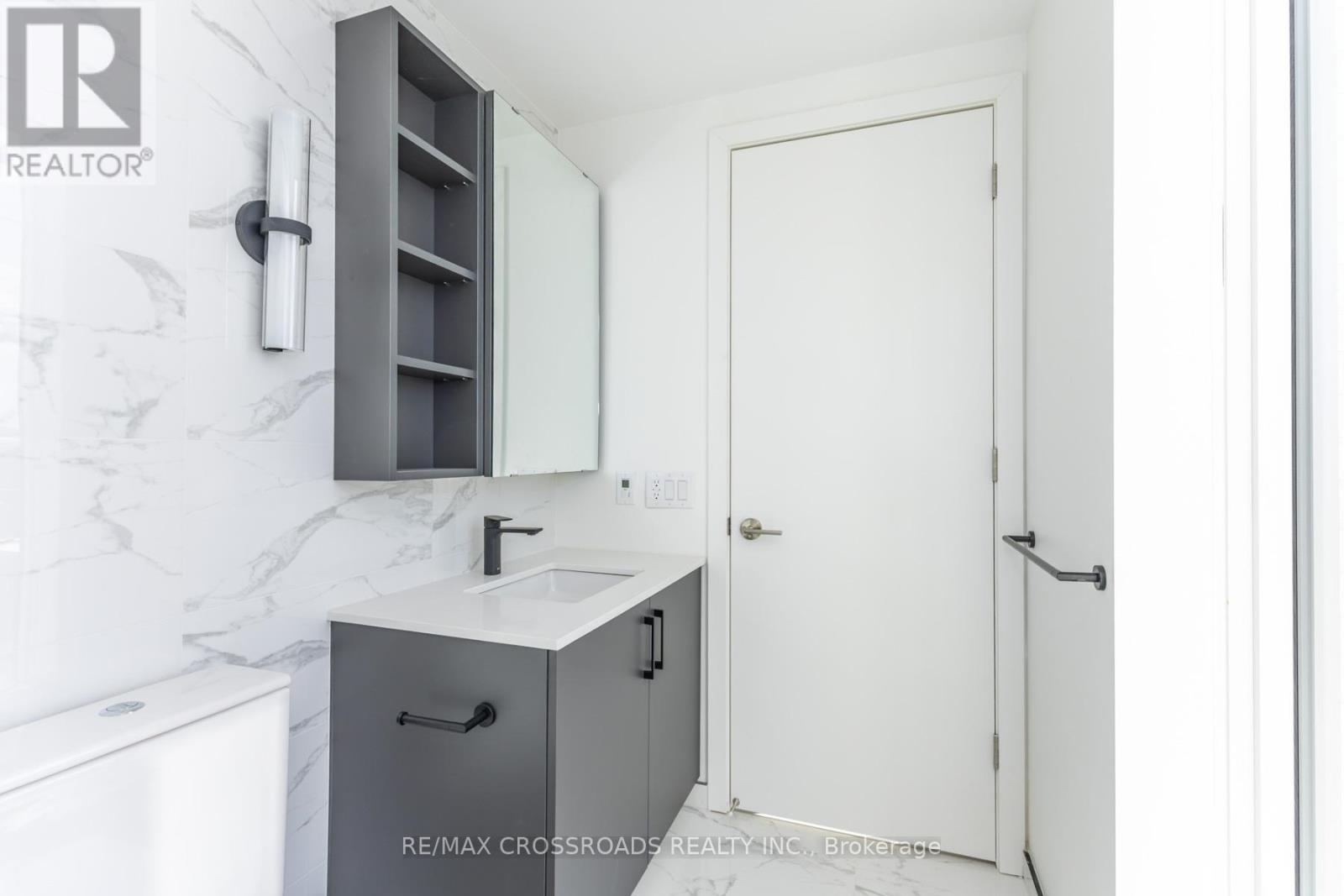 511 - 689 The Queensway Street, Toronto, Ontario  M8Y 0C8 - Photo 32 - W12828676