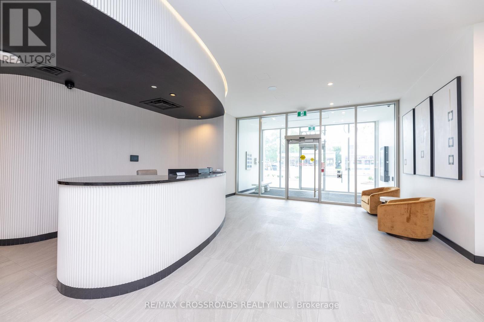 511 - 689 The Queensway Street, Toronto, Ontario  M8Y 0C8 - Photo 4 - W12828676