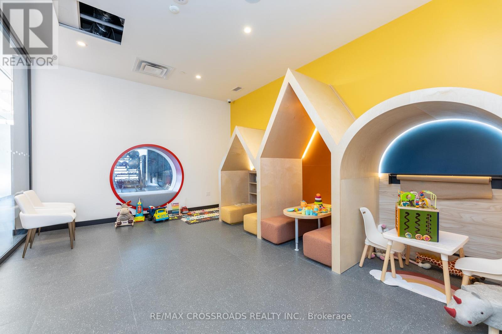 511 - 689 The Queensway Street, Toronto, Ontario  M8Y 0C8 - Photo 42 - W12828676