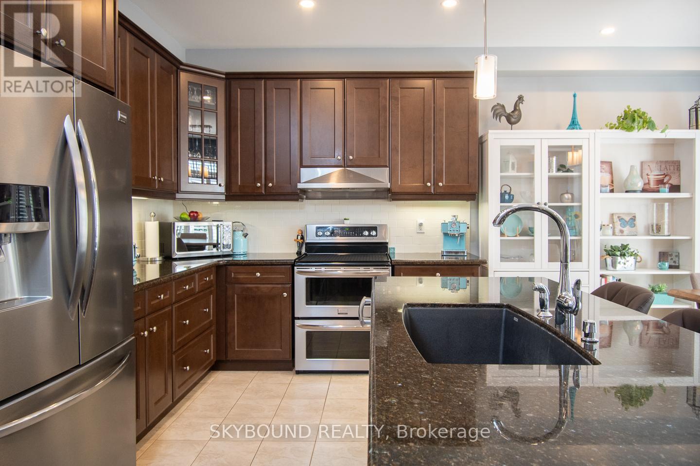 38 Silver Pond Drive, Halton Hills, Ontario  L7G 0G6 - Photo 12 - W12828680