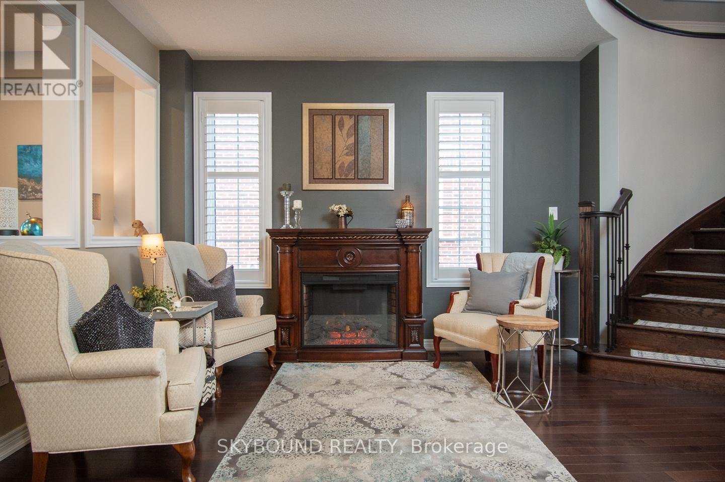 38 Silver Pond Drive, Halton Hills, Ontario  L7G 0G6 - Photo 7 - W12828680