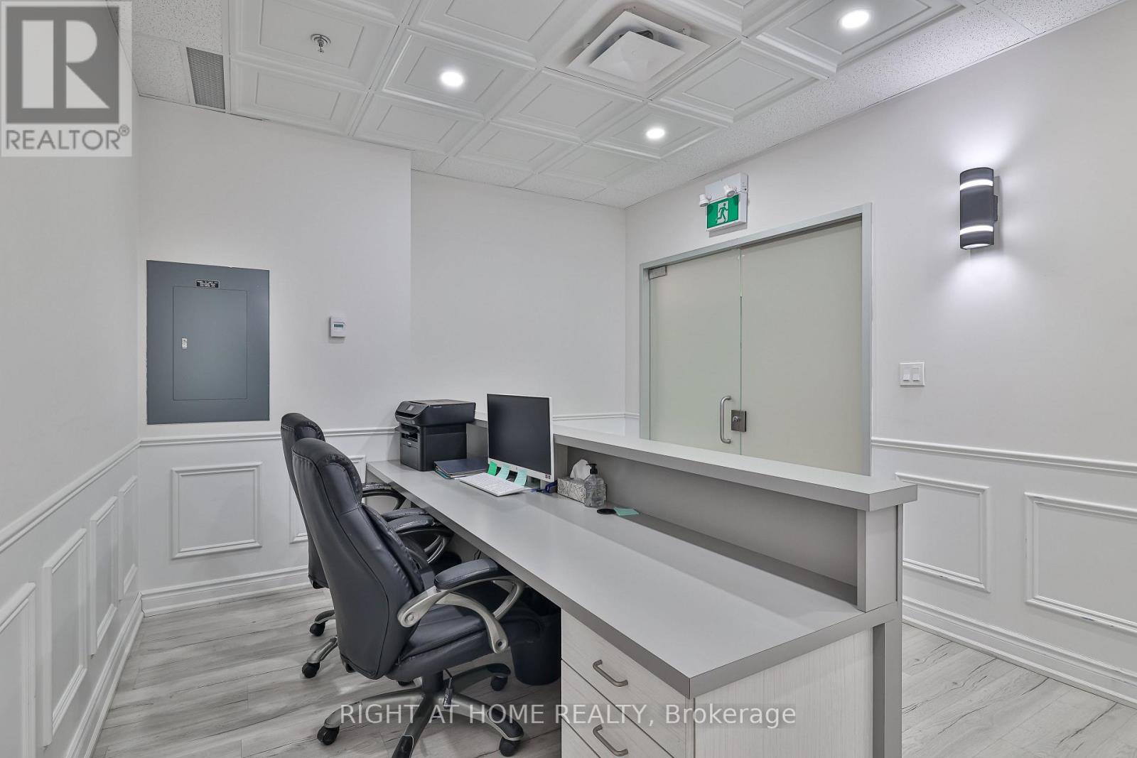 414 - 3075 Hospital Gate, Oakville, Ontario  L6M 1M1 - Photo 11 - W12828706
