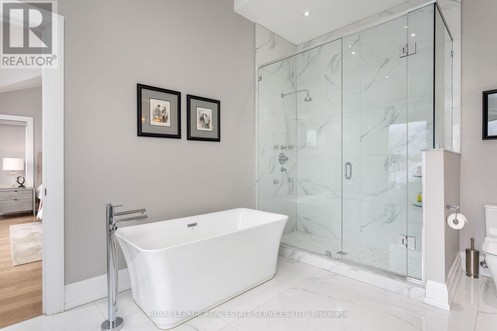 443 Seabourne Drive, Oakville, Ontario  L6L 4E9 - Photo 24 - W12828722