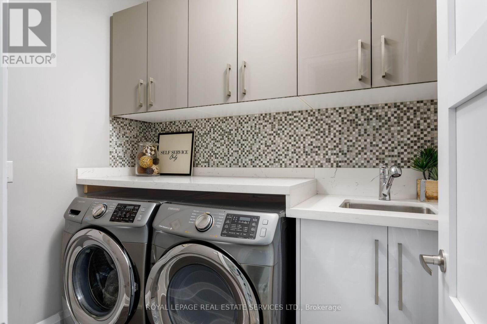 443 Seabourne Drive, Oakville, Ontario  L6L 4E9 - Photo 25 - W12828722