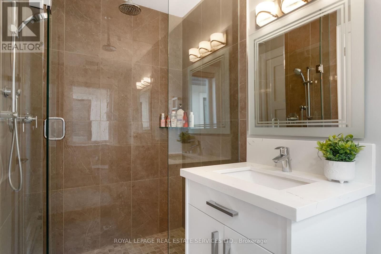 443 Seabourne Drive, Oakville, Ontario  L6L 4E9 - Photo 28 - W12828722