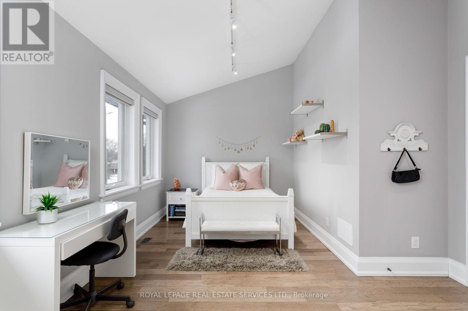 443 Seabourne Drive, Oakville, Ontario  L6L 4E9 - Photo 29 - W12828722