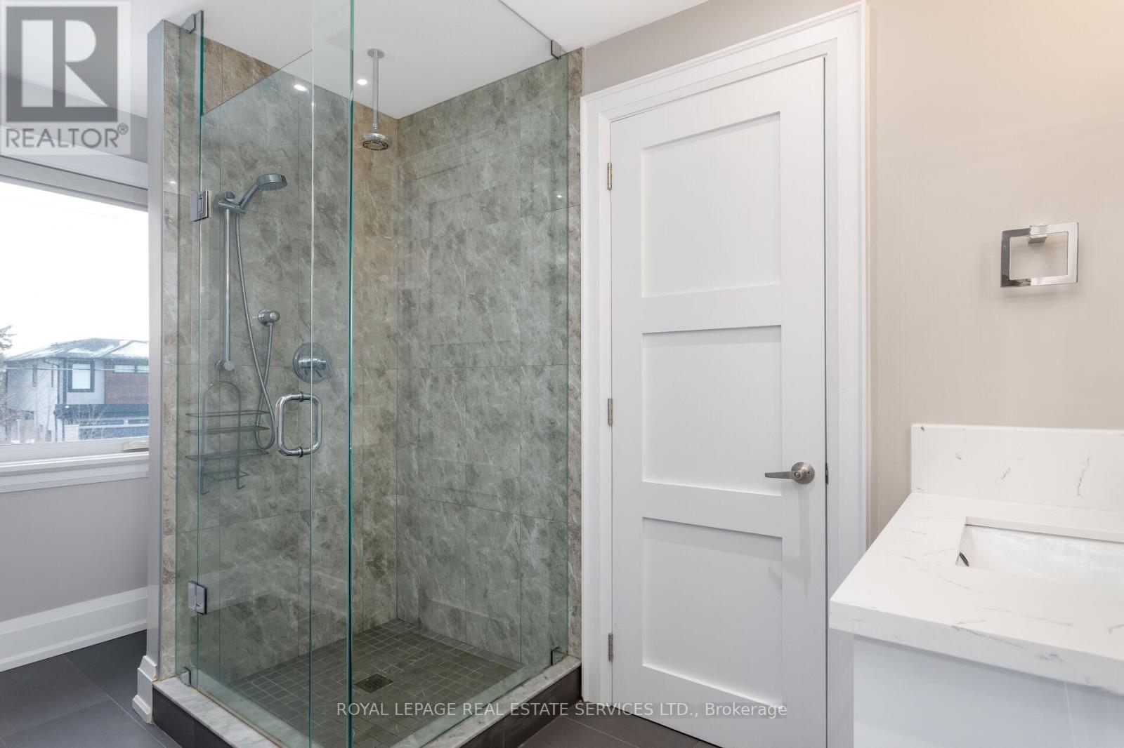 443 Seabourne Drive, Oakville, Ontario  L6L 4E9 - Photo 32 - W12828722