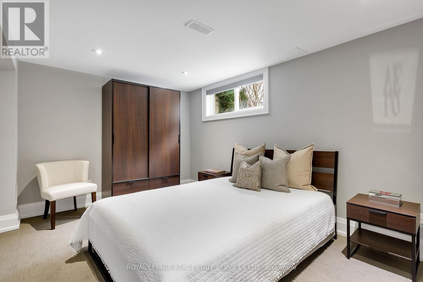 443 Seabourne Drive, Oakville, Ontario  L6L 4E9 - Photo 38 - W12828722