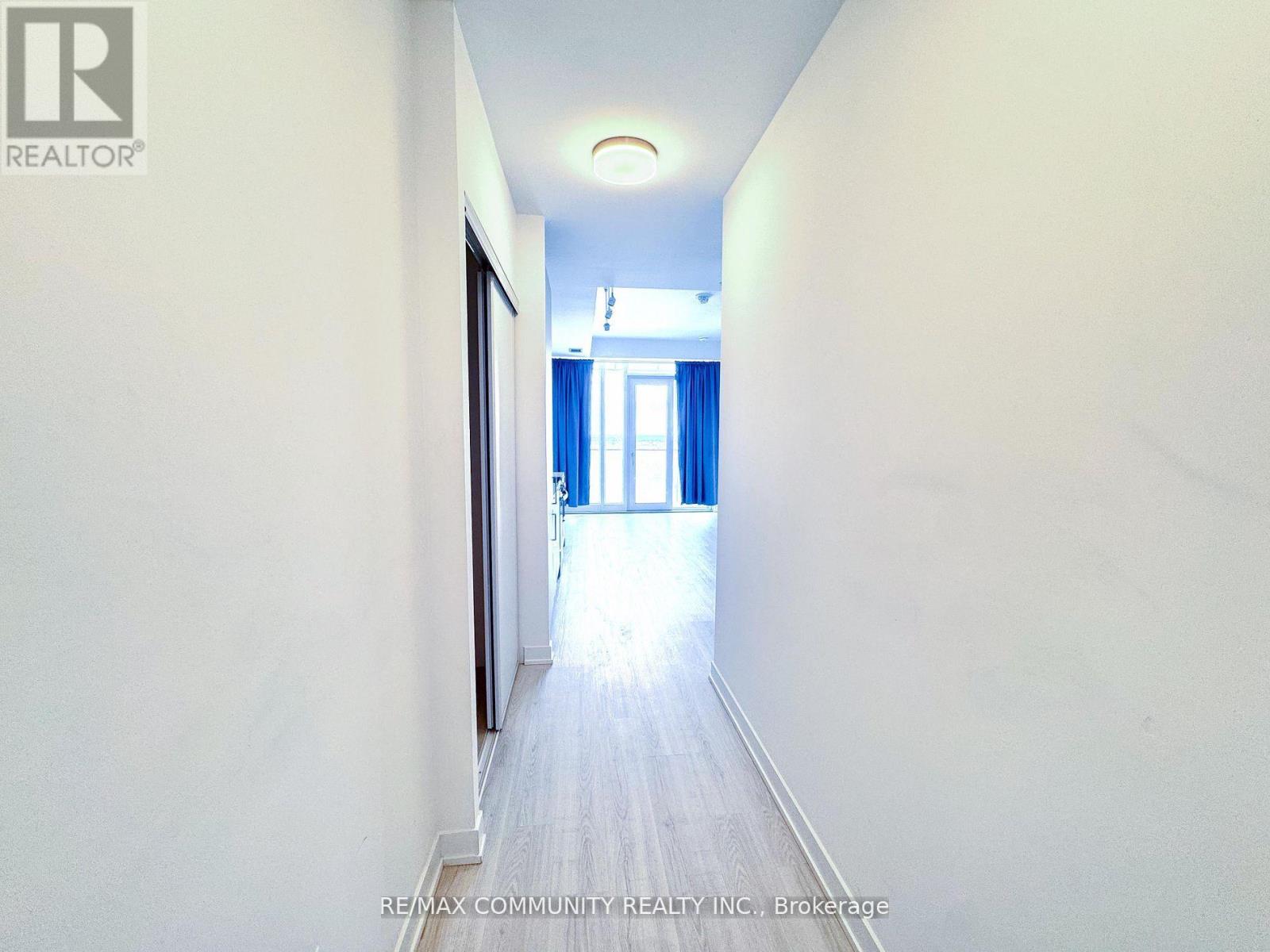 1308 - 3883 Quartz Road, Mississauga, Ontario  L5B 0M4 - Photo 3 - W12828728