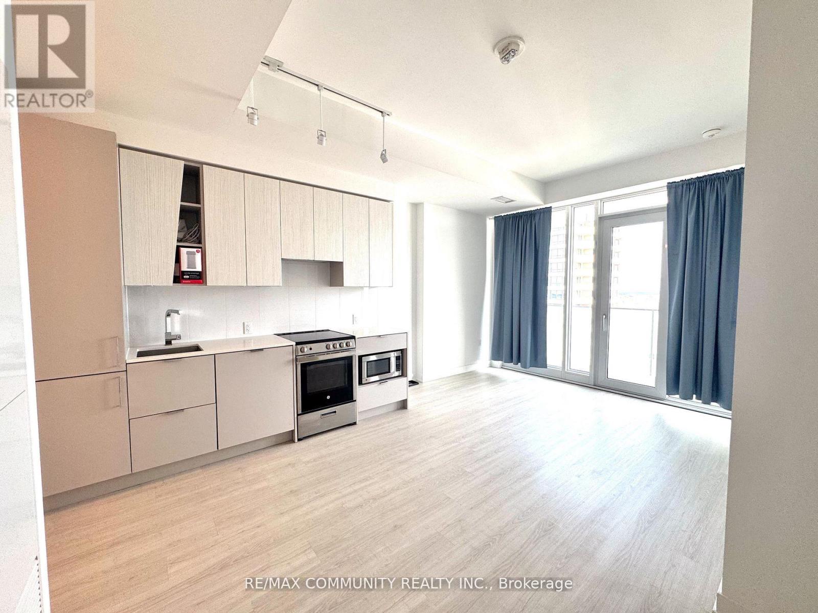 1308 - 3883 Quartz Road, Mississauga, Ontario  L5B 0M4 - Photo 5 - W12828728